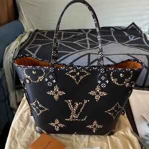 Louis Vuitton Neverfull MM Tote in Jungle Print ******ADDITIONAL PHOTOS ONLY****